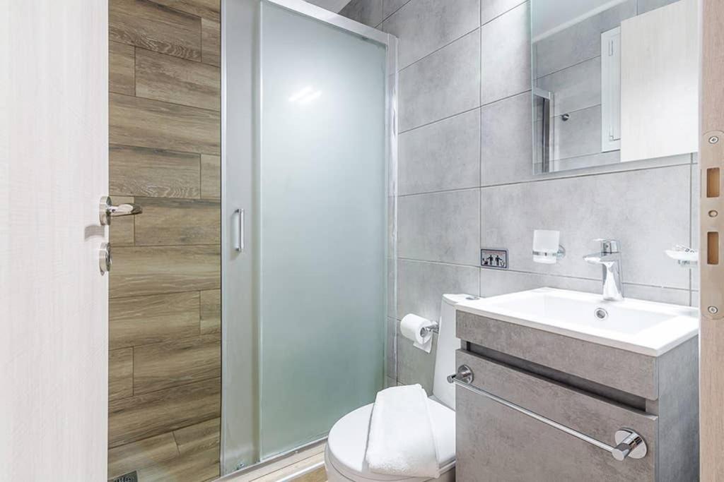 Bright Apartment For 6 Ppl In เอเธนส์ ภายนอก รูปภาพ