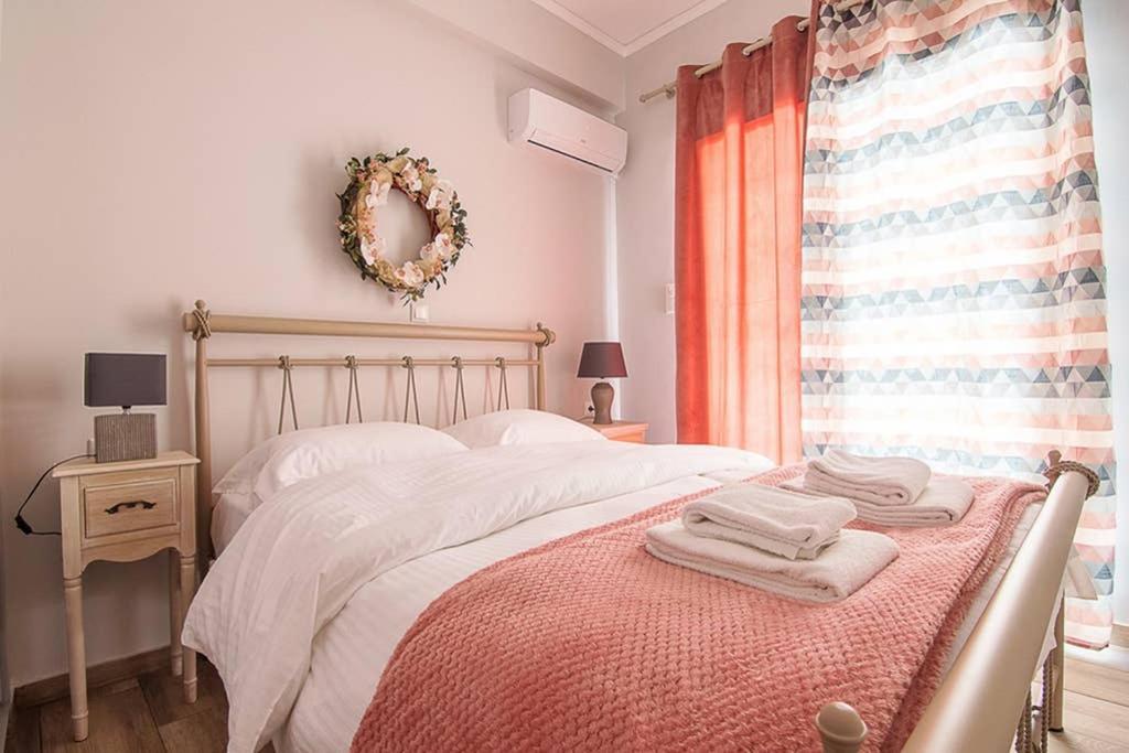 Bright Apartment For 6 Ppl In เอเธนส์ ภายนอก รูปภาพ